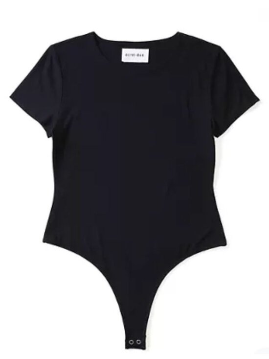 Olive + Oak Tops - NWT Olive + Oak Black Short Sleeve Stretch Bodysuit Size M
